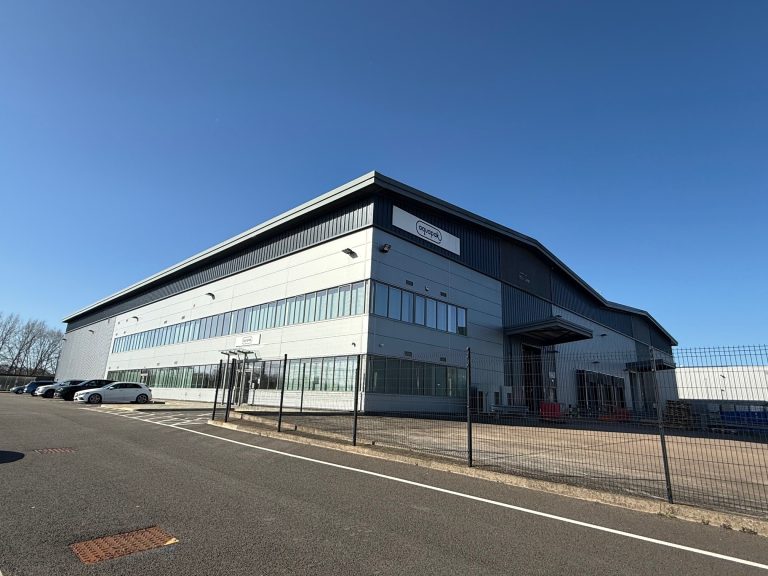 107 Hollymoor Way, Northfield, Birmingham