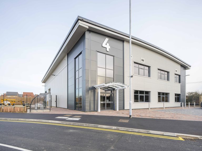 Q10 Quattro Raunds, Quattro Raunds, Raunds